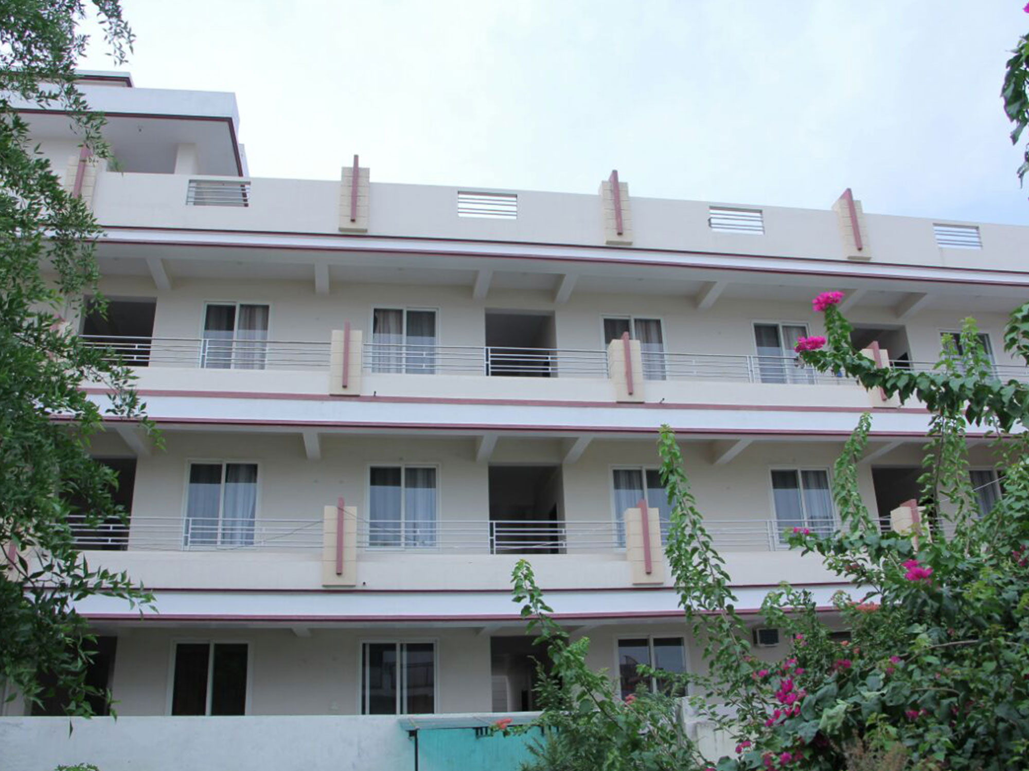 Yoga & Meditation Retreat Rishikesh  