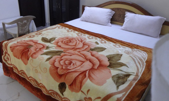 7 days Yoga & Meditation Retreat in Rishikesh 